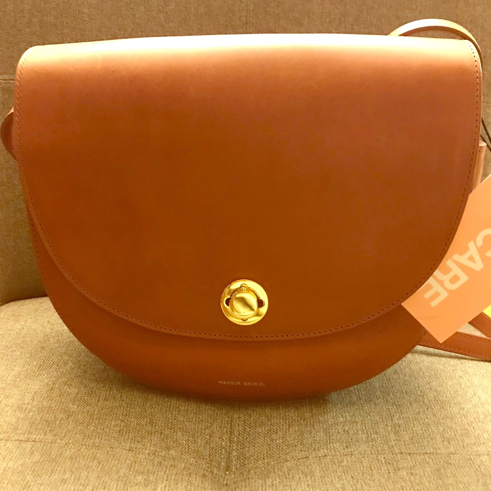 SOLD!!! NWT Mansur Gavriel large Saddle Bag
